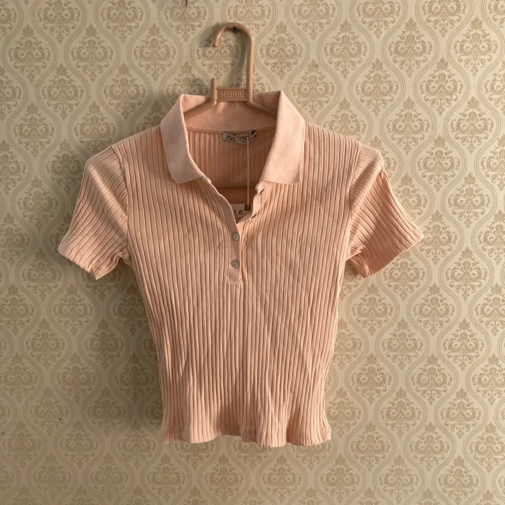 ZARA Ribbed Tshirt - Picture 3 of 5